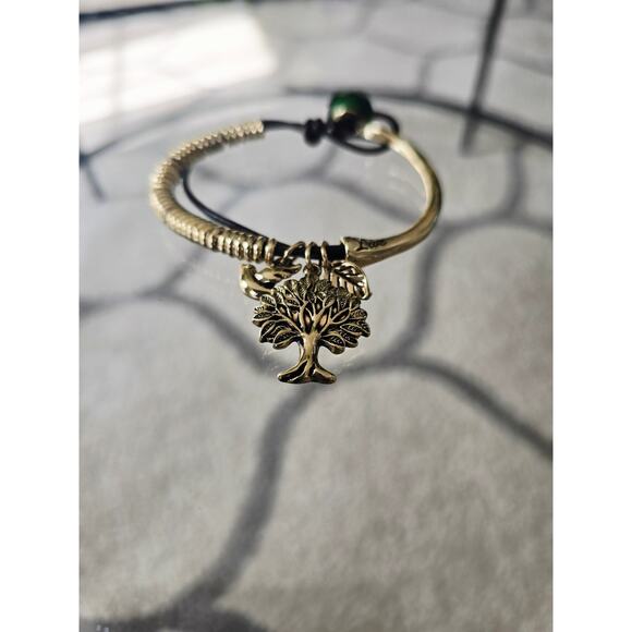 Bansri Gold Charm Tree Dove Leaf Bracelet New - Picture 3 of 3